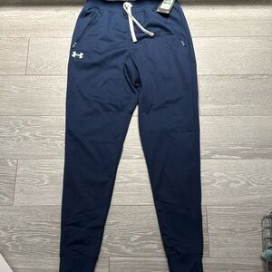 NWT Under Armour Boys Joggers Size Large